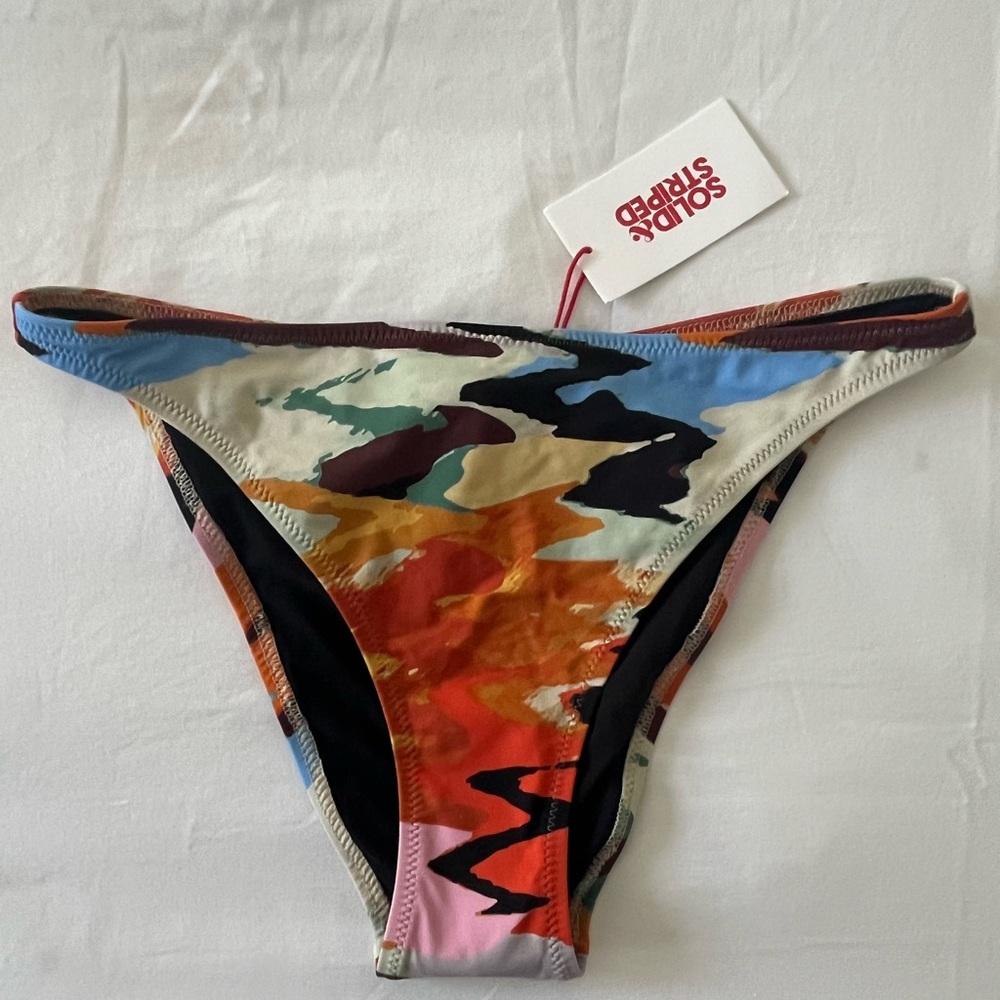 NWT Solid & Striped Elsa bikini bottom is Distortia size M